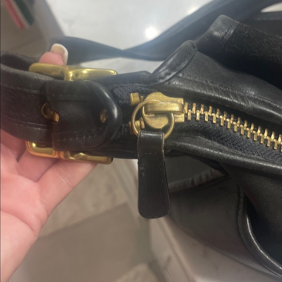 Vintage Coach Legacy Black Leather Zip Top Shoulder Bag No. 9951 – Brass - Picture 7 of 8